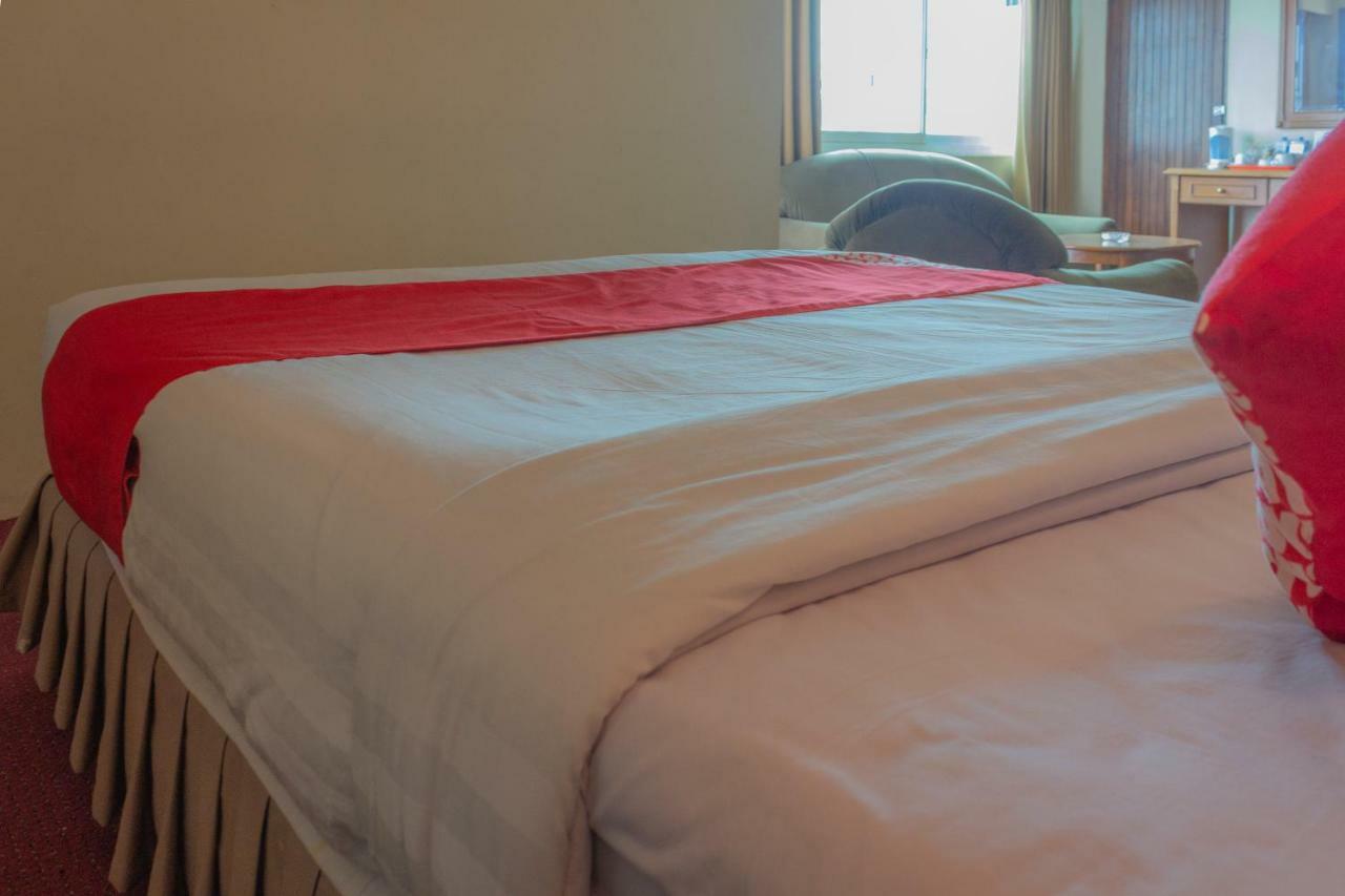 Collection O 7 Hotel Melawai Джакарта Экстерьер фото