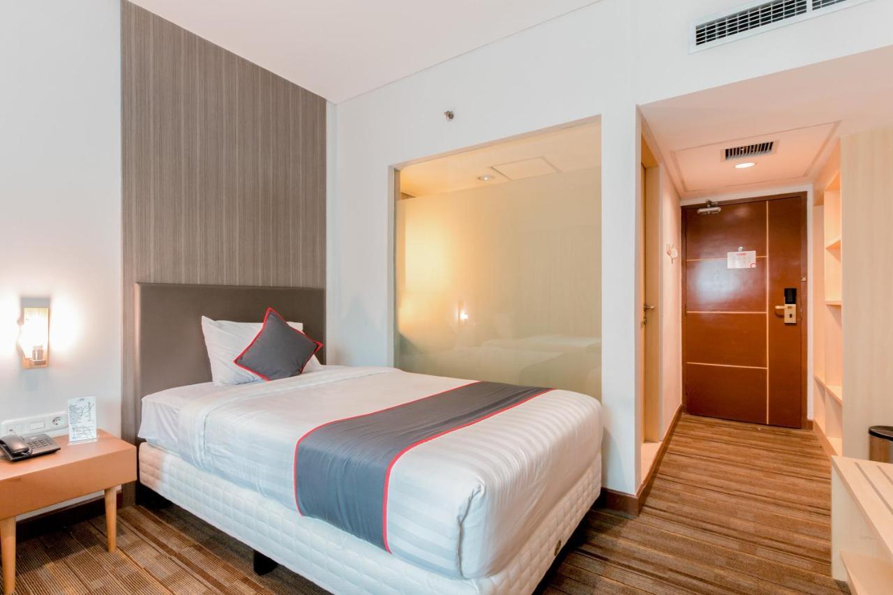 Collection O 7 Hotel Melawai Джакарта Экстерьер фото