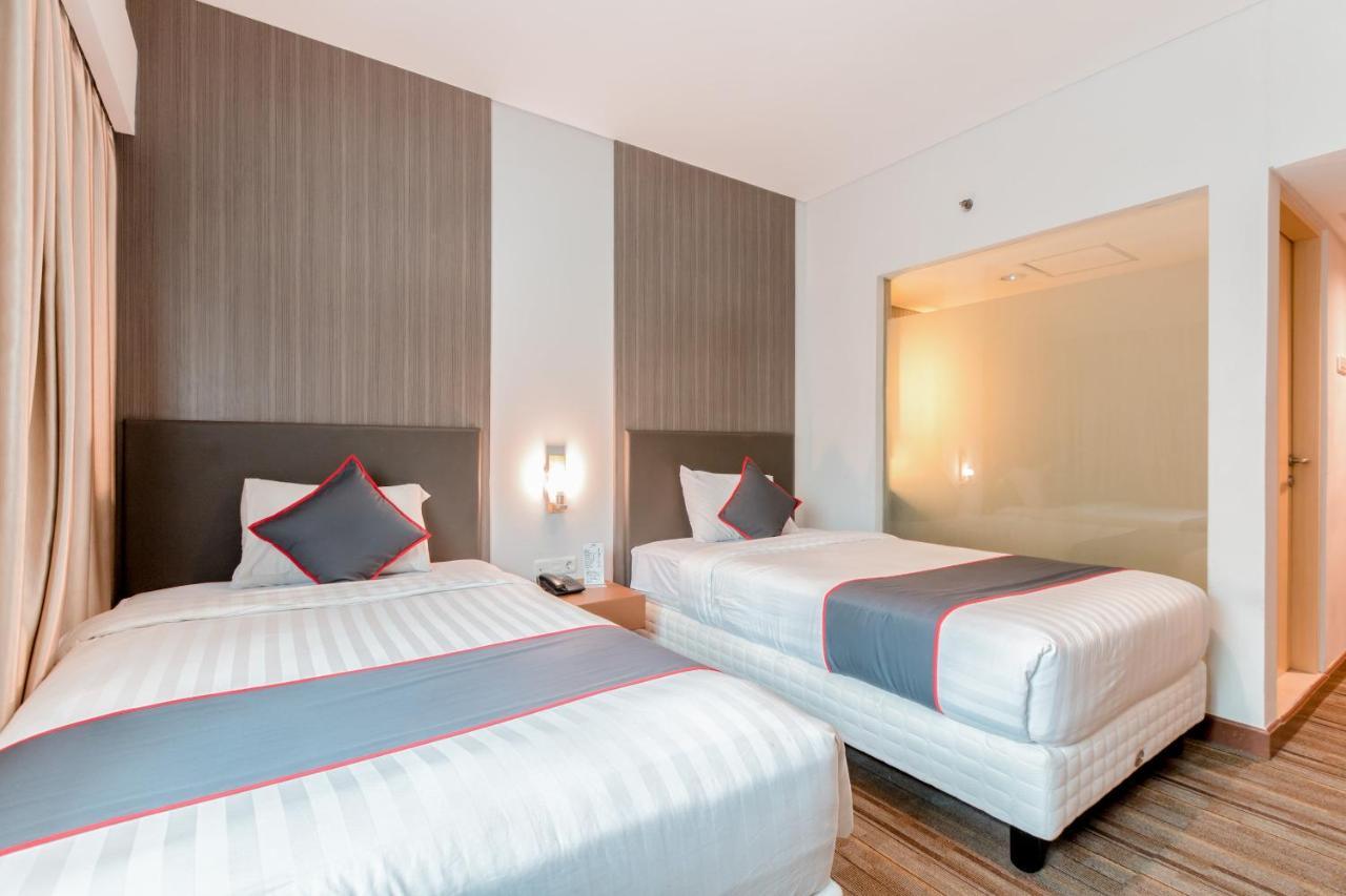 Collection O 7 Hotel Melawai Джакарта Экстерьер фото